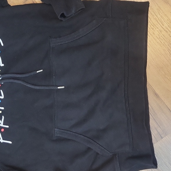 H&M L.o.g.g. WB Friends Colab "FRIENDS" Fleece Lined Pocket Hoodie Sweatshirt - Picture 4 of 13